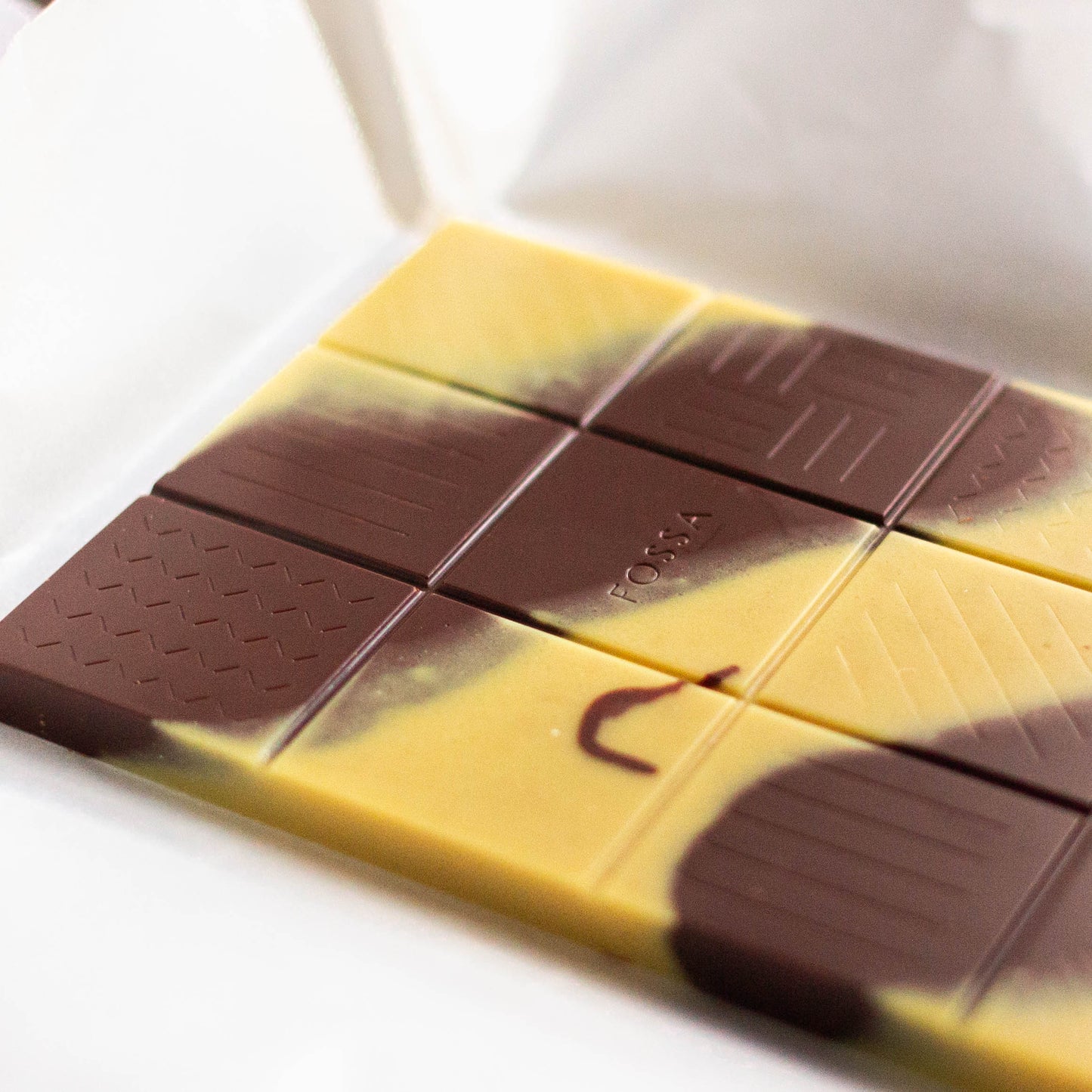 Bee Pollen Chocolate (Exclusive collaboration with Fossa Chocolate)